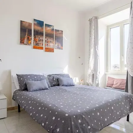 Апартаменты Fefe's House