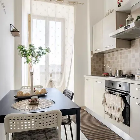 Fefe's House Апартаменты *