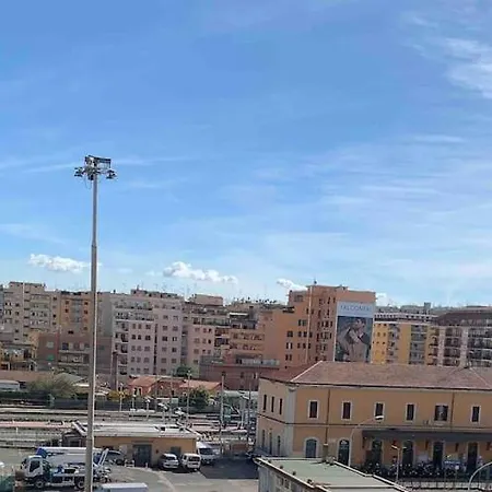 Fefe's House روما