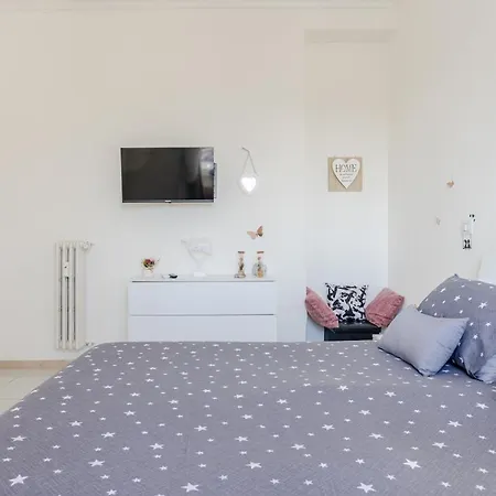 Fefe's House روما